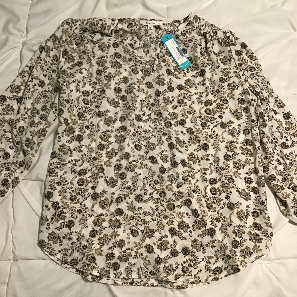 Fun2Fun split-neck blouse, Size large